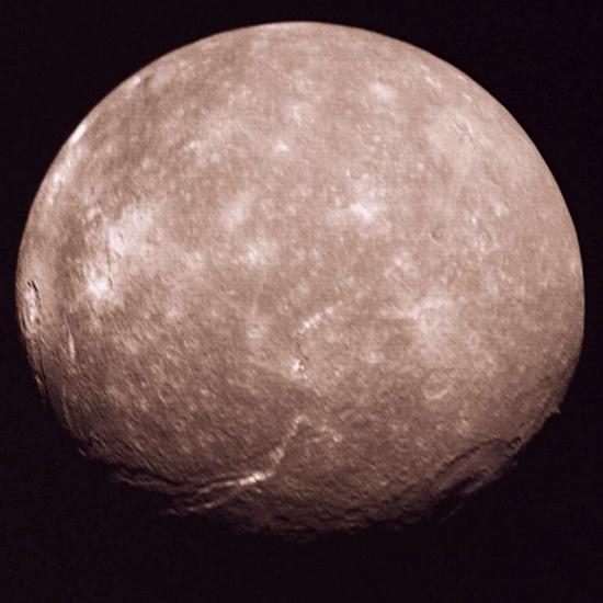 Titania (Uranus III) (Voyager 2, 21.1.86)